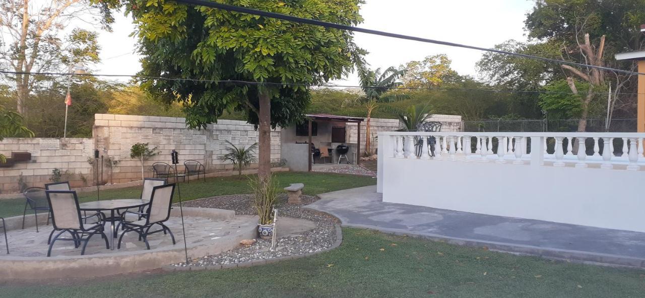 Modrians Bed & Breakfast รันอเวย์เบย์ ภายนอก รูปภาพ