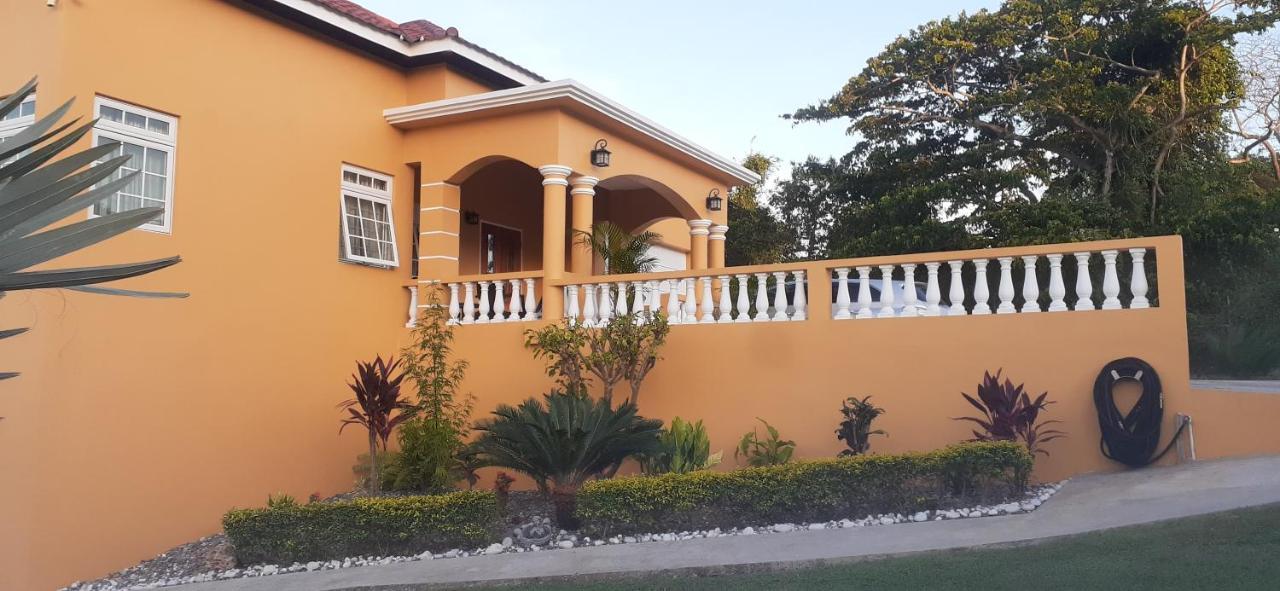 Modrians Bed & Breakfast รันอเวย์เบย์ ภายนอก รูปภาพ