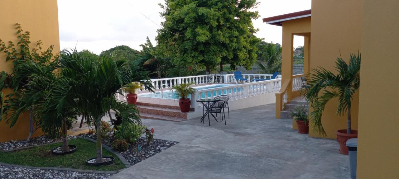 Modrians Bed & Breakfast รันอเวย์เบย์ ภายนอก รูปภาพ
